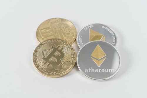 特朗普迷因币暴涨，比特币突破86000美元，经济衰退风险或成催化剂